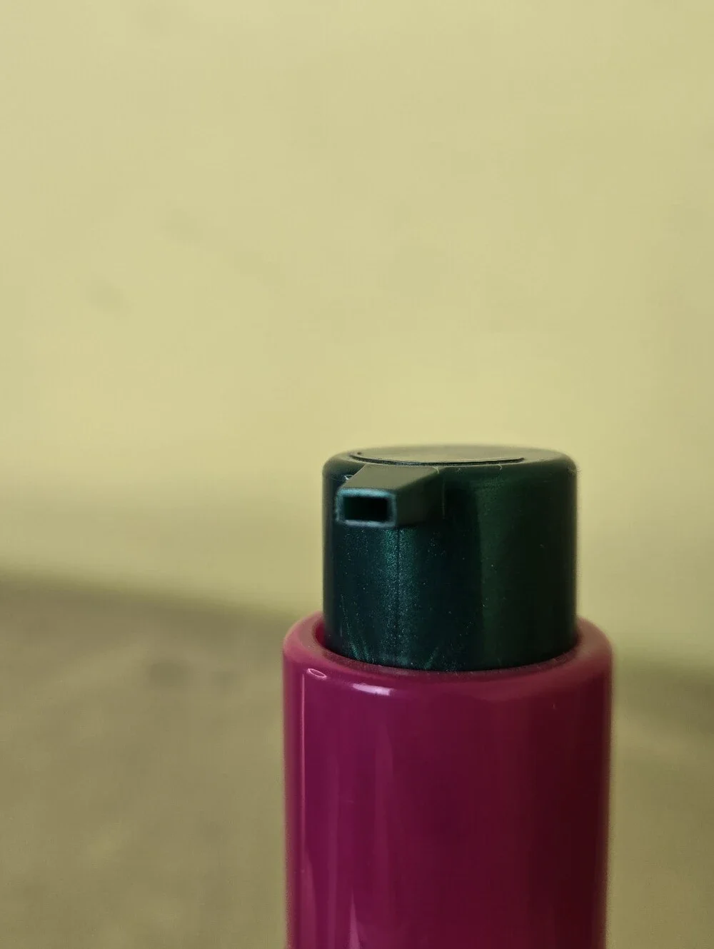 Garnier Fructis Full & Plush Ends Plumper Amplifying Leave-in-Serum‎ 4.2 FL OZ
